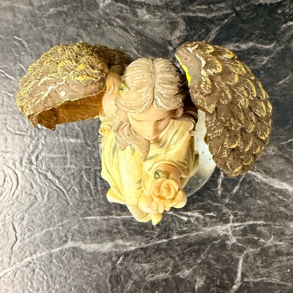 Angel/Fairy Figurine on Glass Ball - Picture 8 of 13